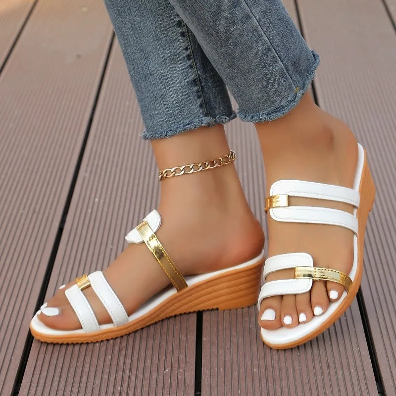 Dames Sleehak Sandalen met Gouden Accenten - Comfortabele Open Teen Sandalen voor Zomer