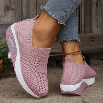 Dames Slip-On Sneakers met Verhoogde Zool - Comfortabele en Ademende Wandelschoenen